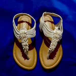Girls sandals size 13m